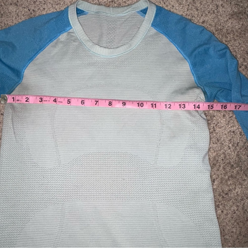Women’s Lululemon Swiftly Tech Long Sleeve Aquamarine Beach Blue Sz
4 - Picture 5 of 10